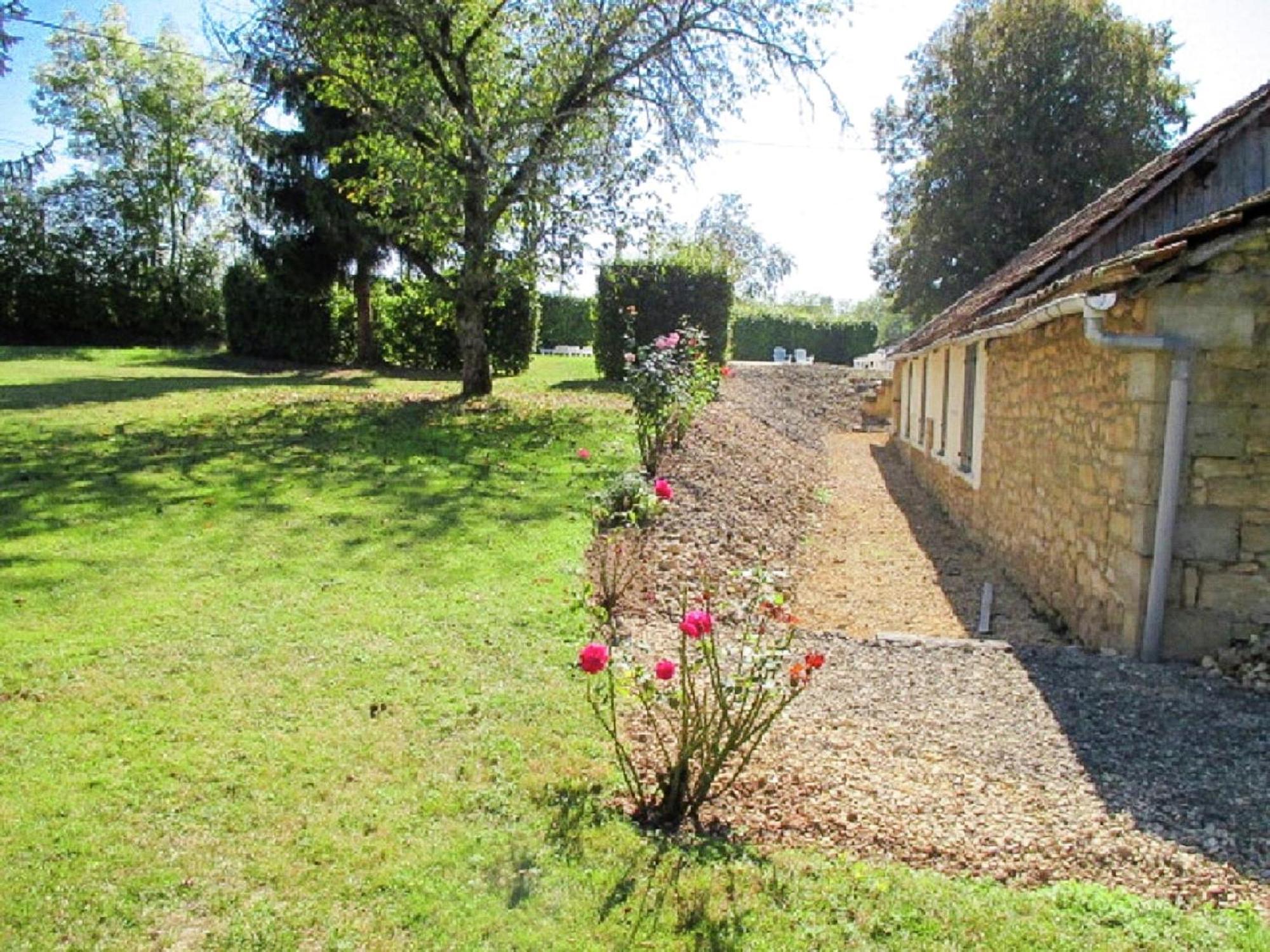 Appealing Apartment In Vezac With Swimming Pool Beynac-et-Cazenac Exterior foto